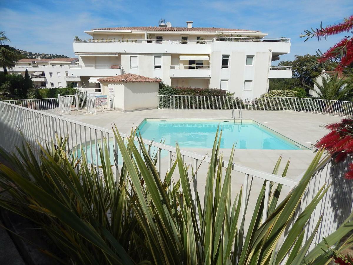 Apartment Cap Marine-2 By Interhome Cavalaire-sur-Mer Luaran gambar